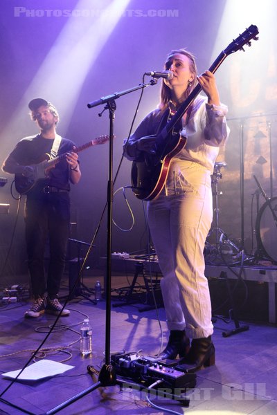 MACKENZIE LEIGHTON - 2022-03-04 - PARIS - Cafe de la Danse - 